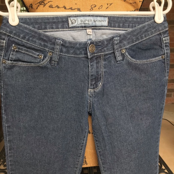 Bullhead Super Skinny Jeans Size 7S - Picture 2 of 5